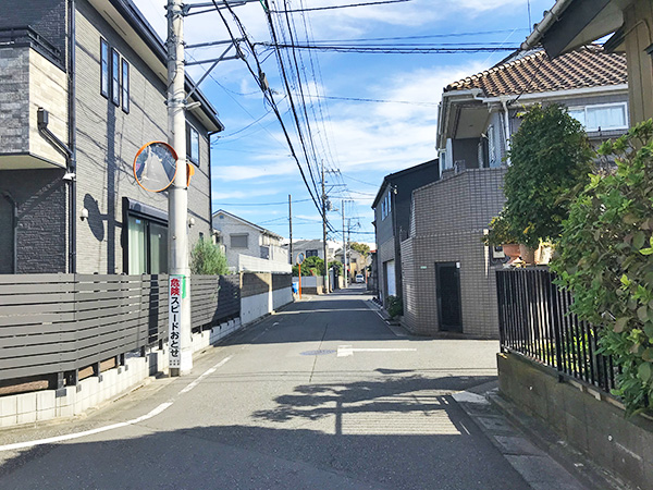 乗車後5分『住宅前』より徒歩3分